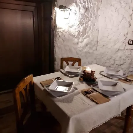 Boglarka Vendeghaz * Morareni